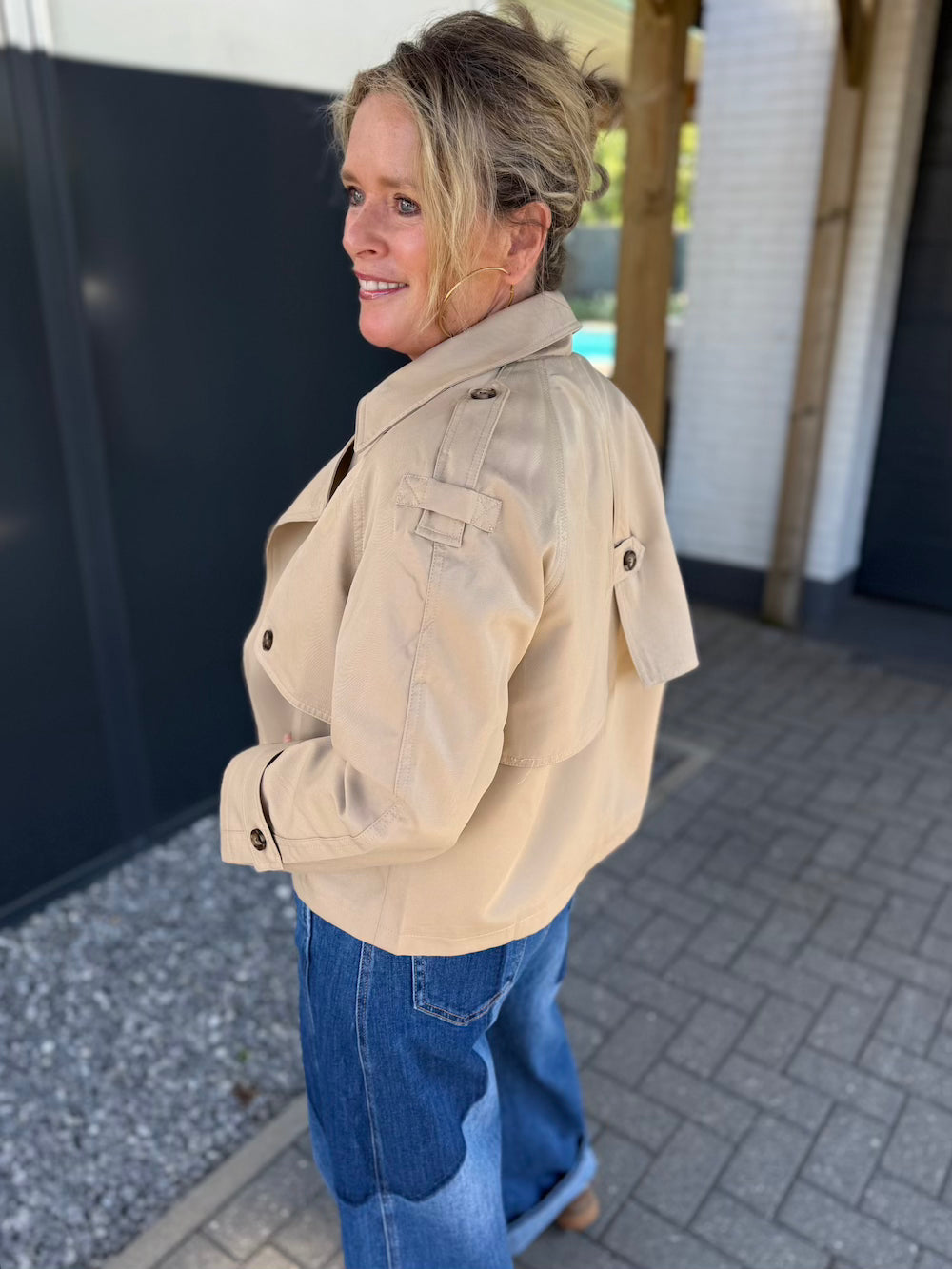 korte trenchcoat beige