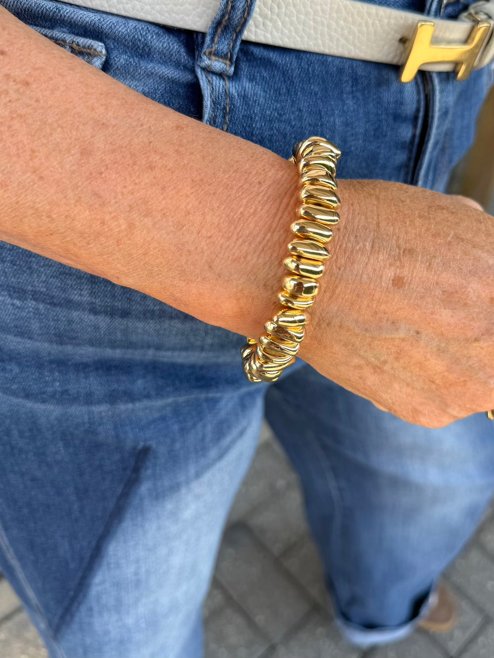 Armbanden goudkleurig elastisch