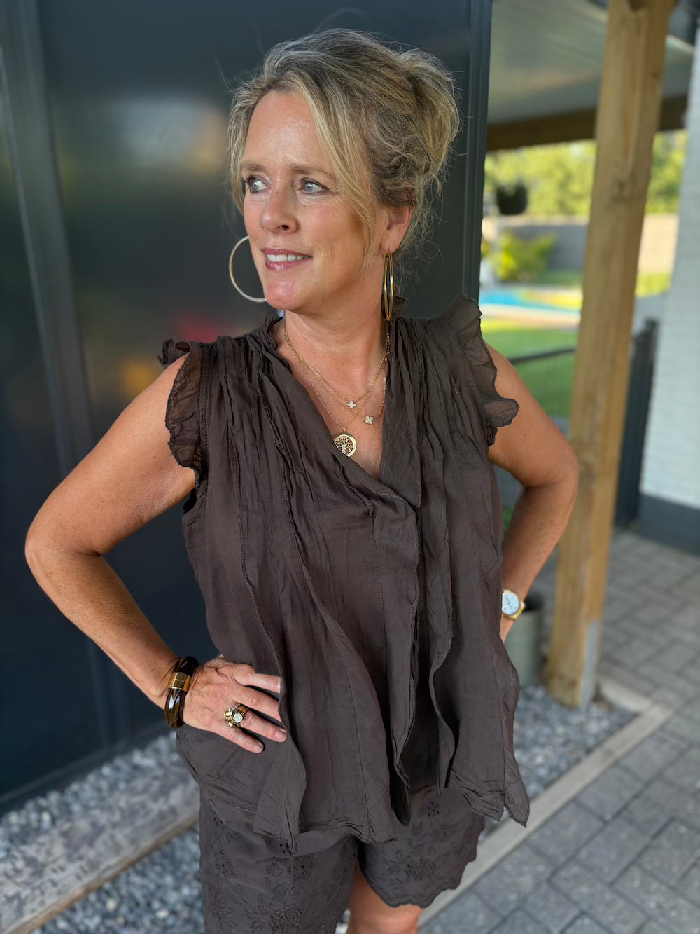 blouse met ruches oversized bruin