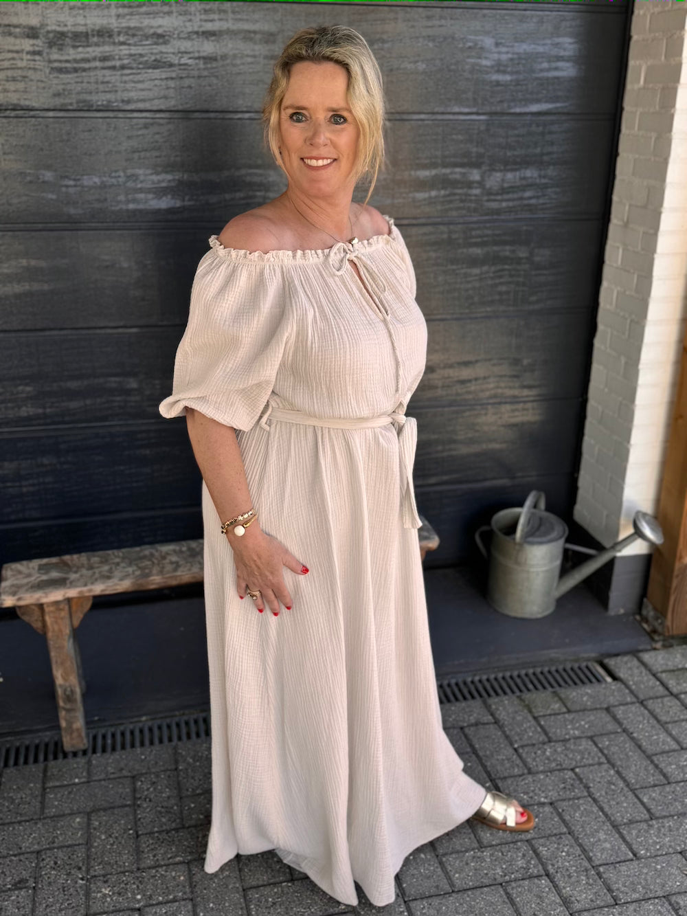 Jurk tetra met tailleband roomwit