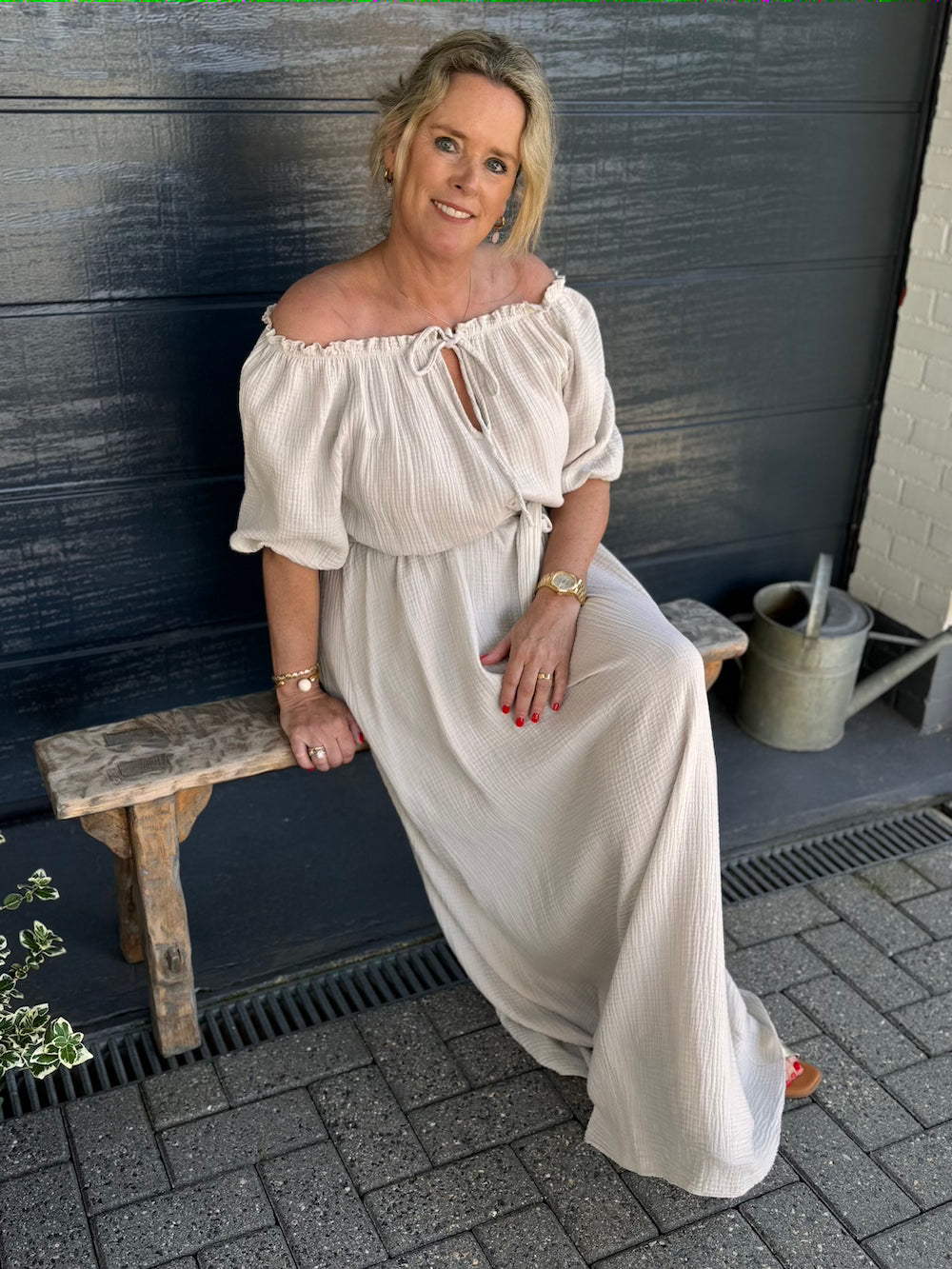 Jurk tetra met tailleband roomwit