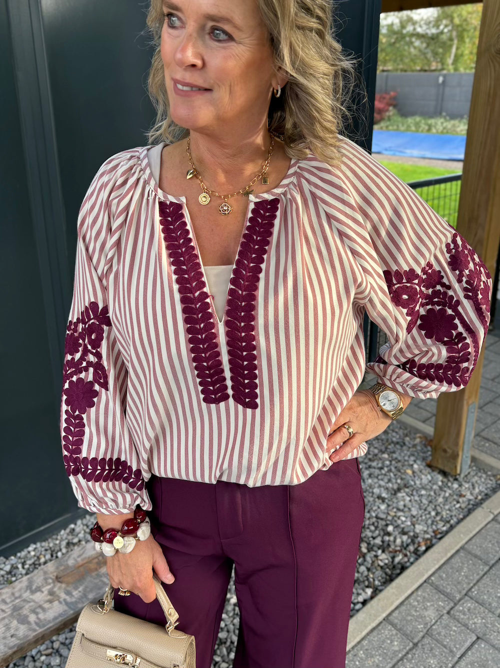 Blouse streep met bloemen mouw bordeaux
