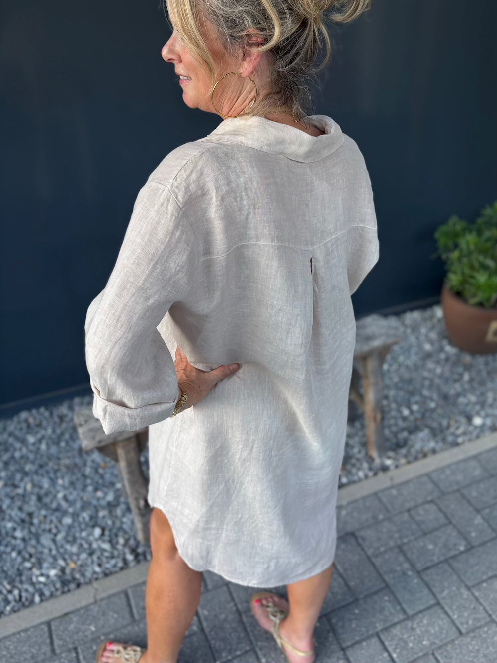 Linnen doorknoop jurk beige