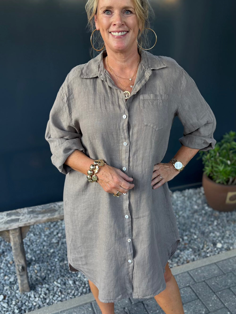 Linnen doorknoop jurk taupe