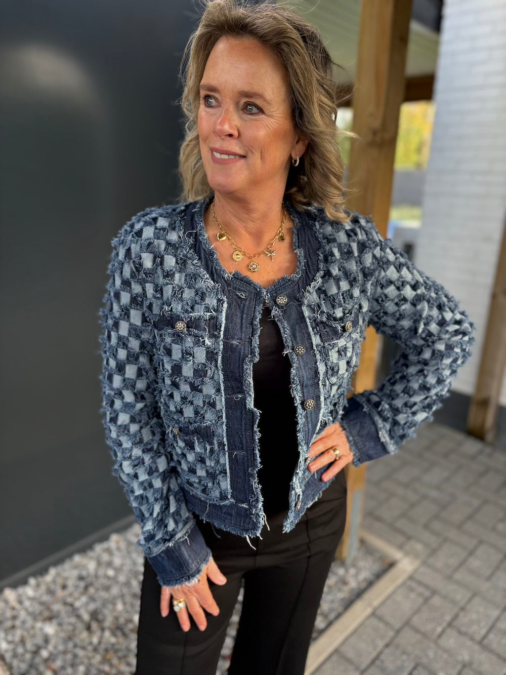 Jeans jasje met ruit en strass knoopjes