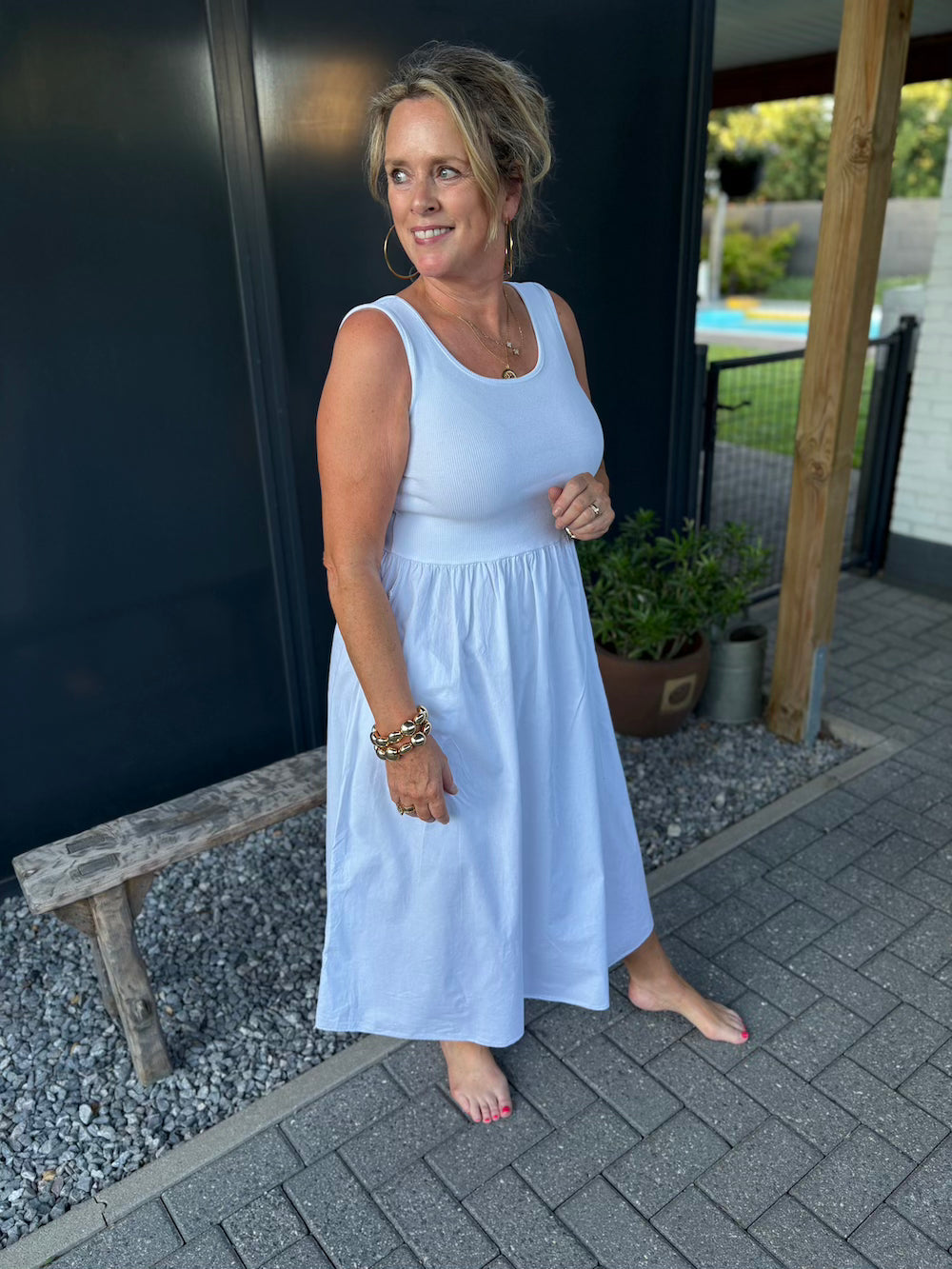 jurkje wit met katoenen rok