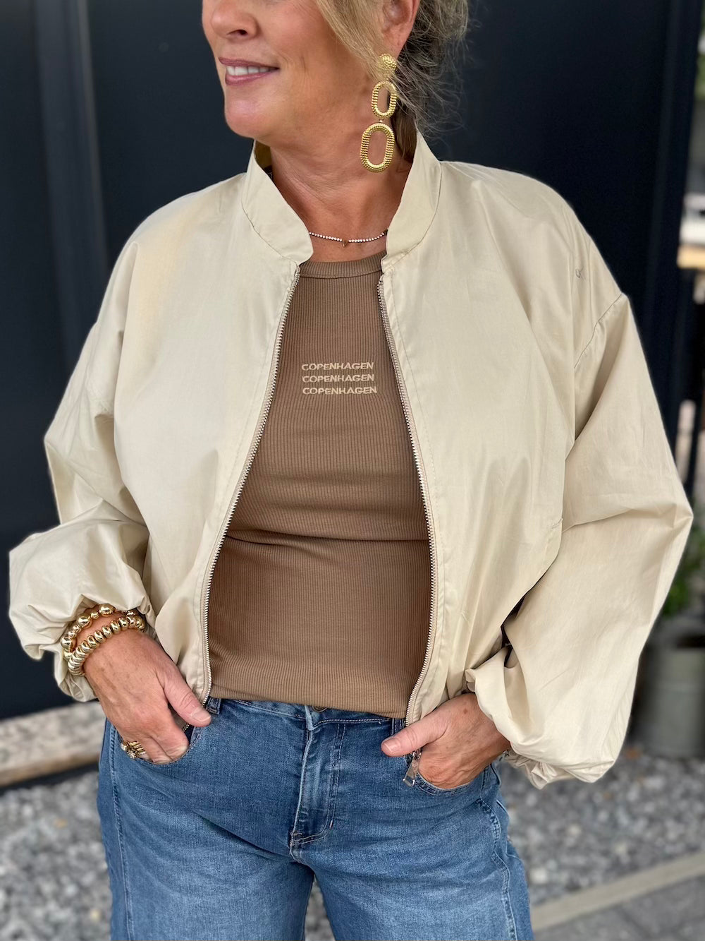 Bomber jasje met pofmouw