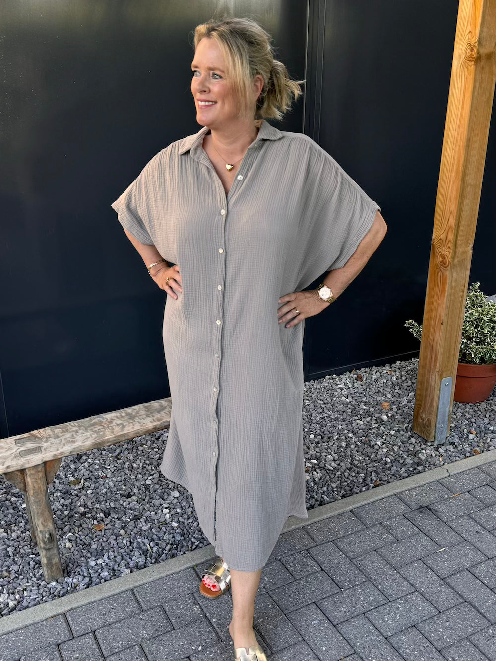 Tetra doorknoop jurk taupe