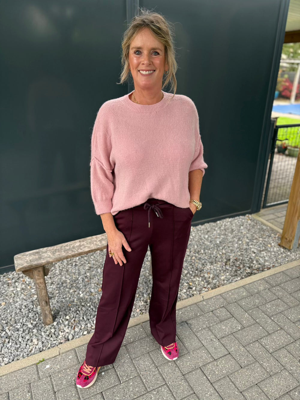 Pantalon met elastische taille bordeaux