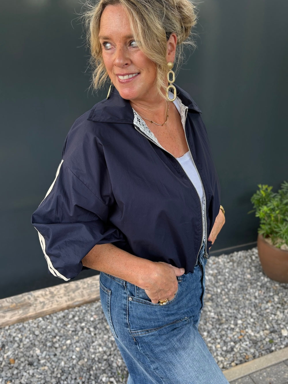 bomberjack met kant  en strepen blauw