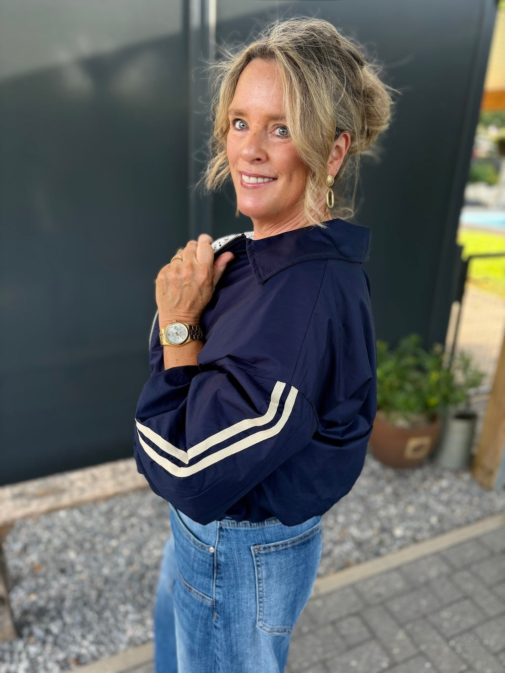 bomberjack met kant  en strepen blauw