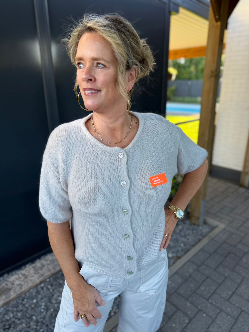 vestje mohair met applicatie en korte mouw kobalt beige