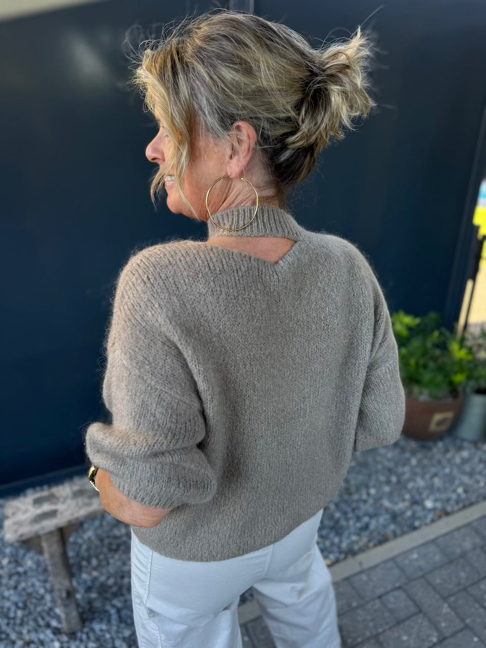 Truitje korte mouw met cut out