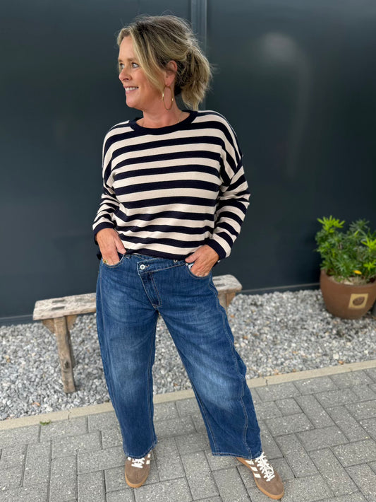 barrel jeans met schuine sluiting