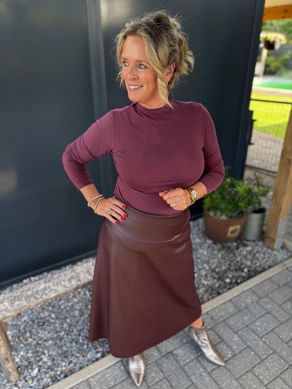 midi rok vegan leather bordeaux