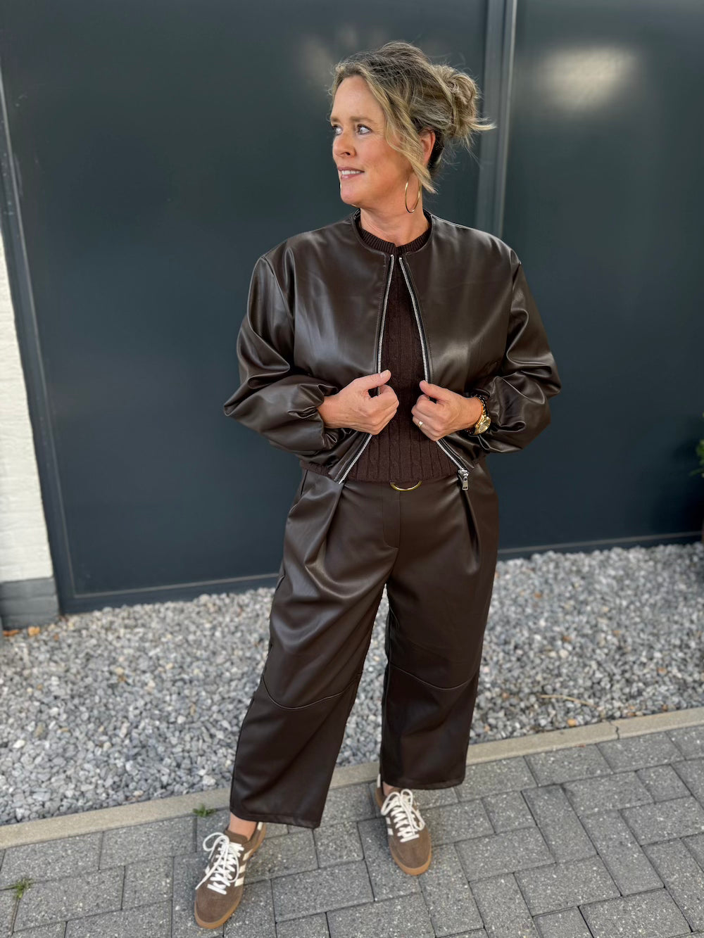 broek met bandplooi 7/8 pu leer bruin