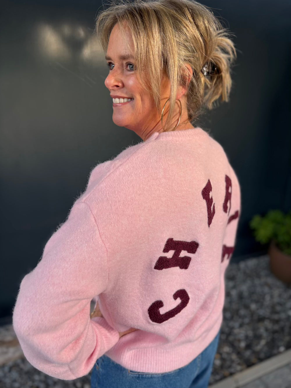 Trui roze met aplicatie cherie