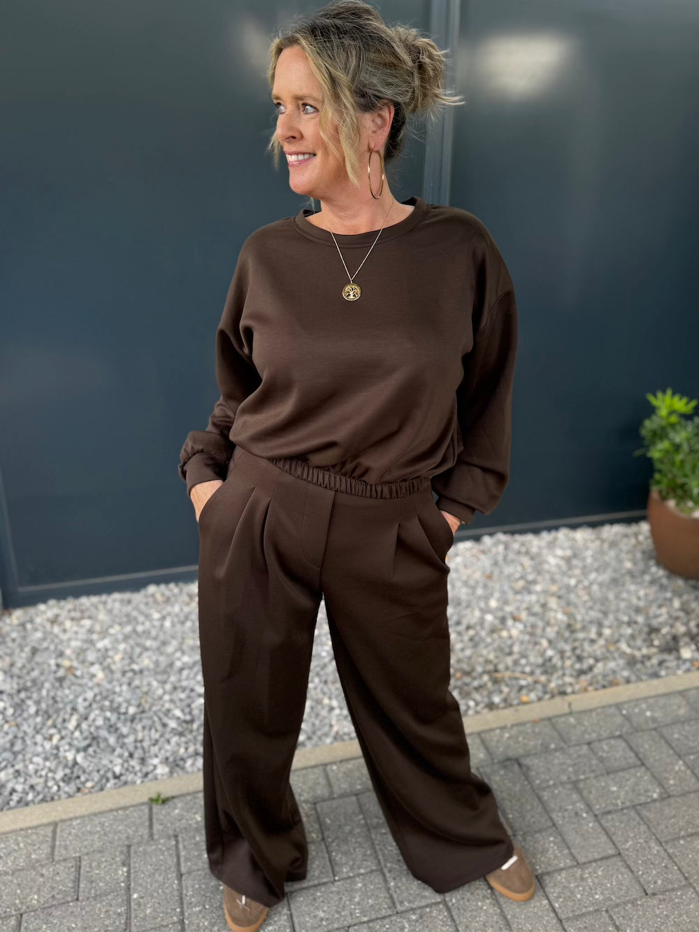comfyset met bandplooi broek bruin