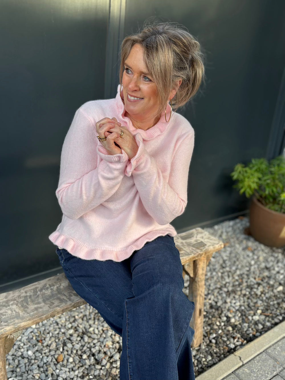 trui met froezel details roze