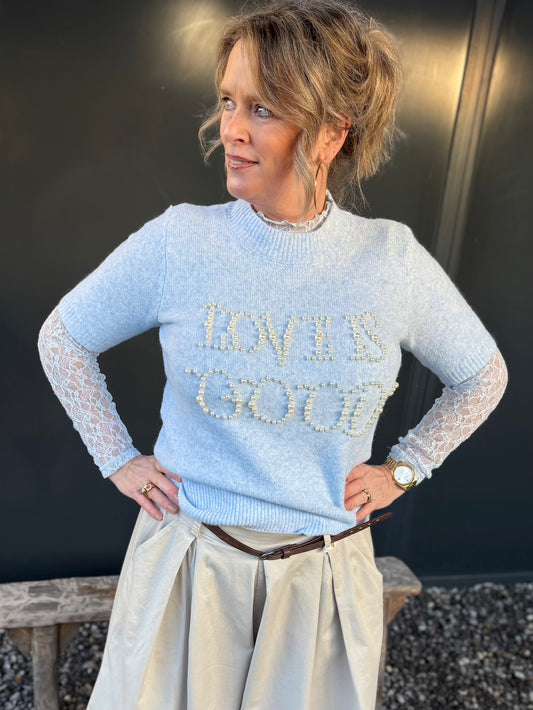 truitje blauw met parels