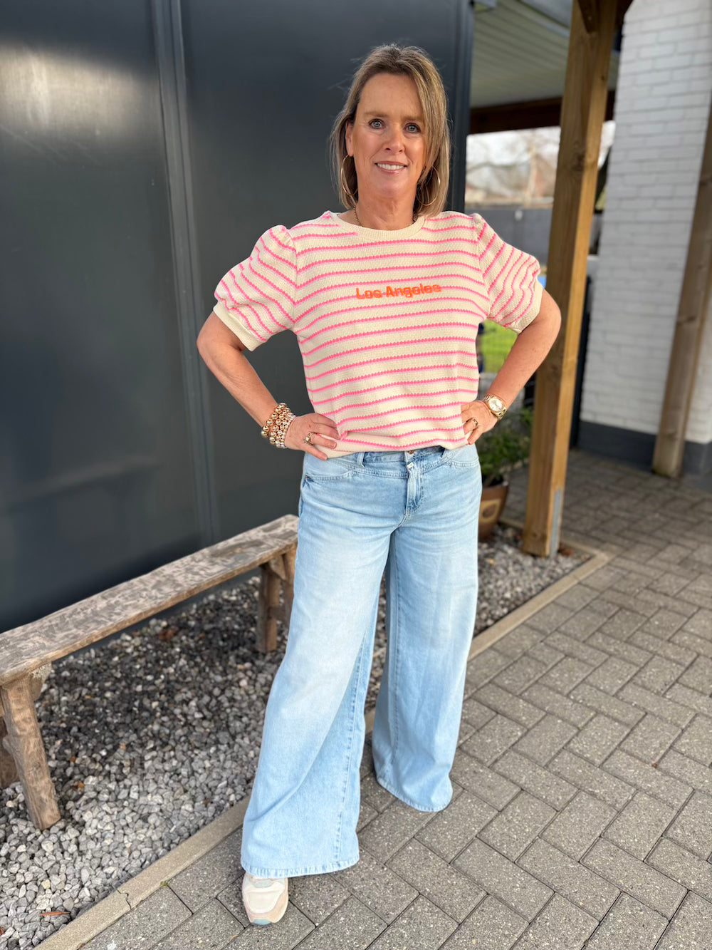 Truitje neon roze streep