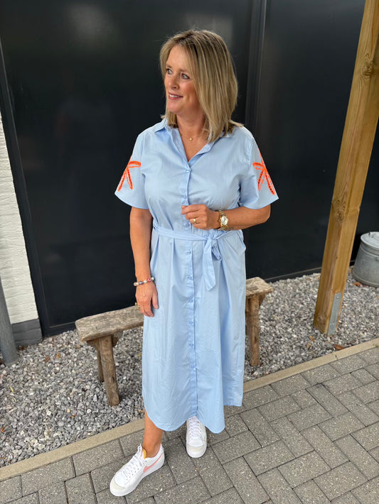 blouse jurk met neon bloem op de mouw