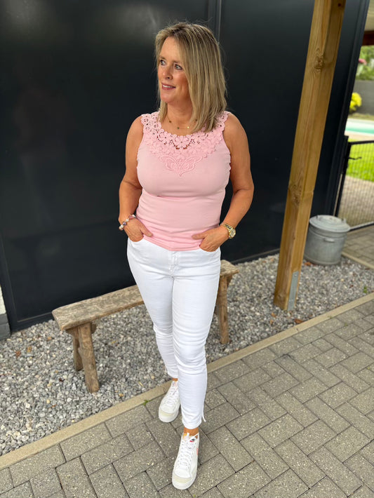 topje met kant roze