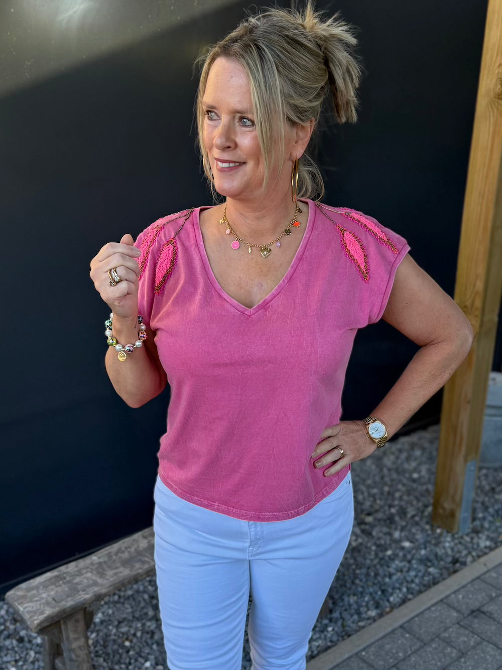 T shirt met kraaltjes framboos