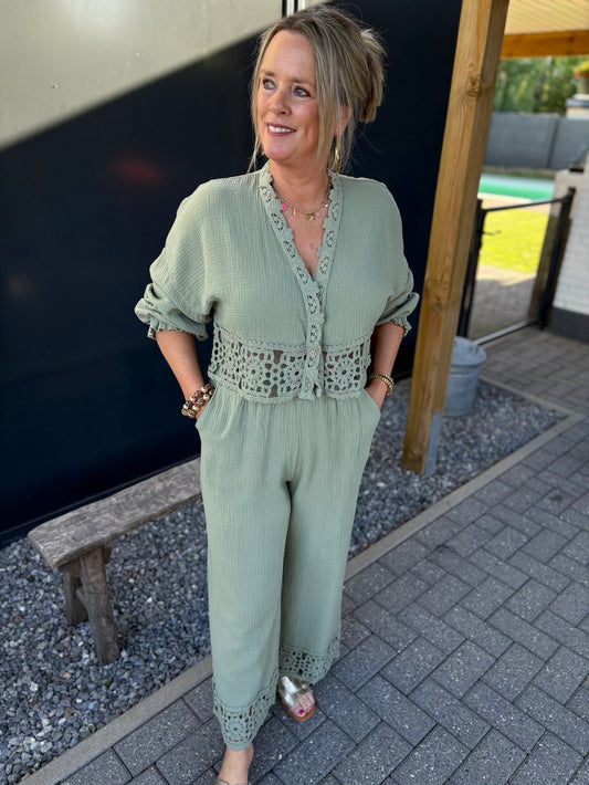 Set met gehaakte randjes khaki