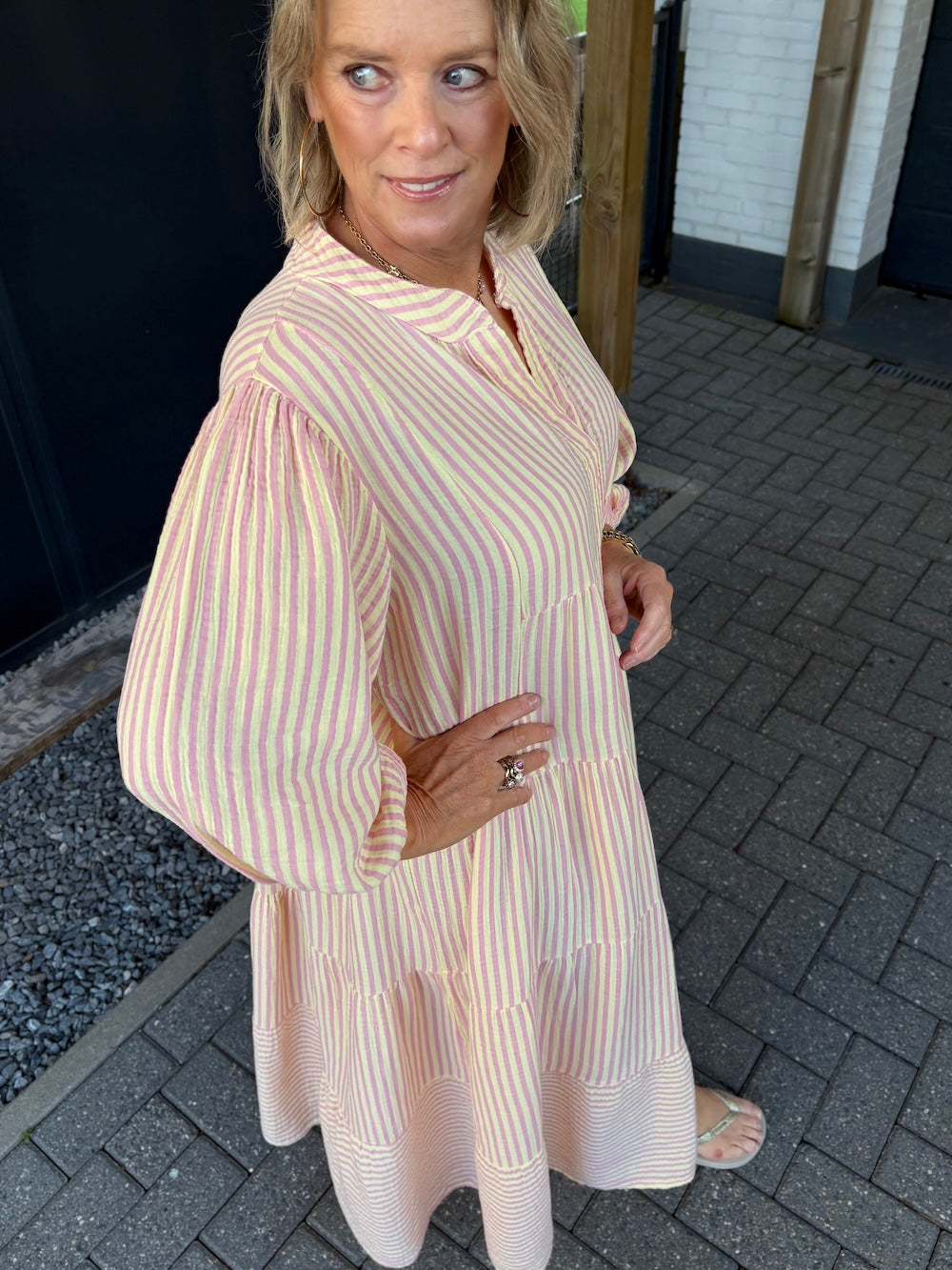 Maxi jurk tetra gestreept geel/roze