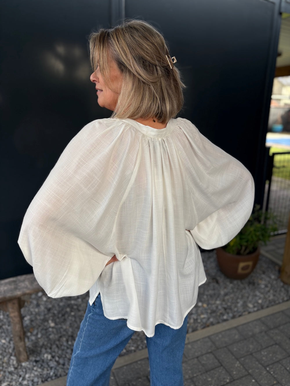Blouse met borduursels super oversized wit