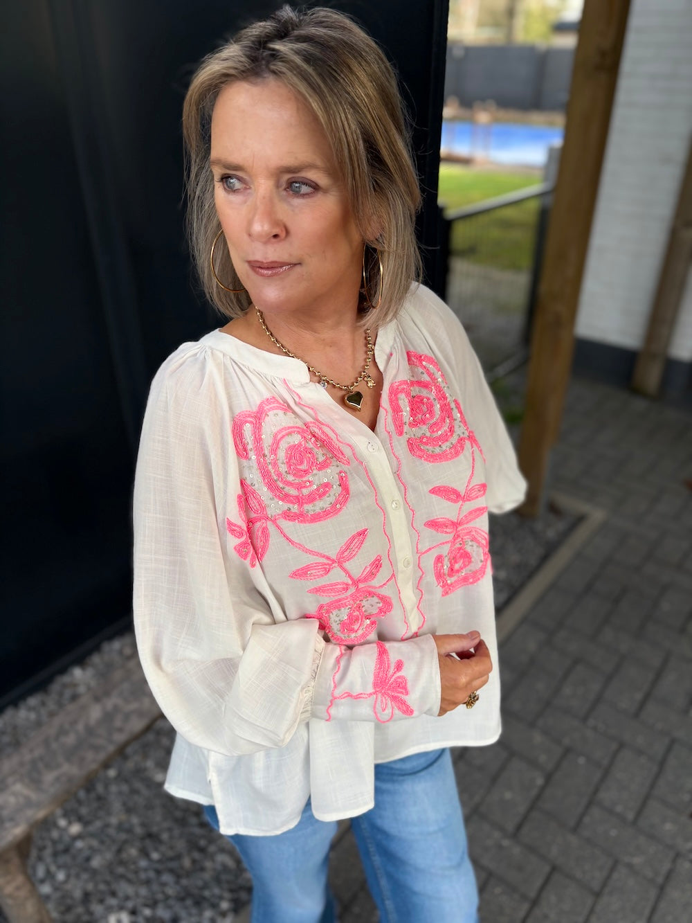 Blouse met borduursels super oversized wit