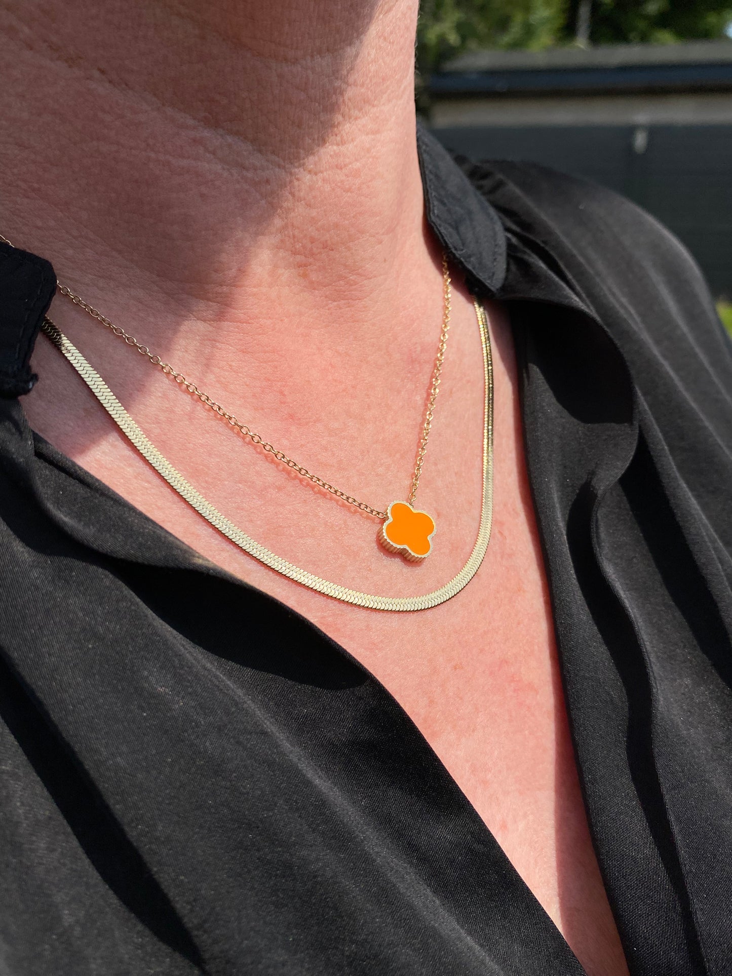 Ketting dubbel met klaver oranje